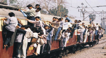 Crowded train (Source: Mubai Railway Vikas)