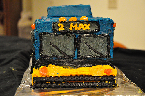 bus cake